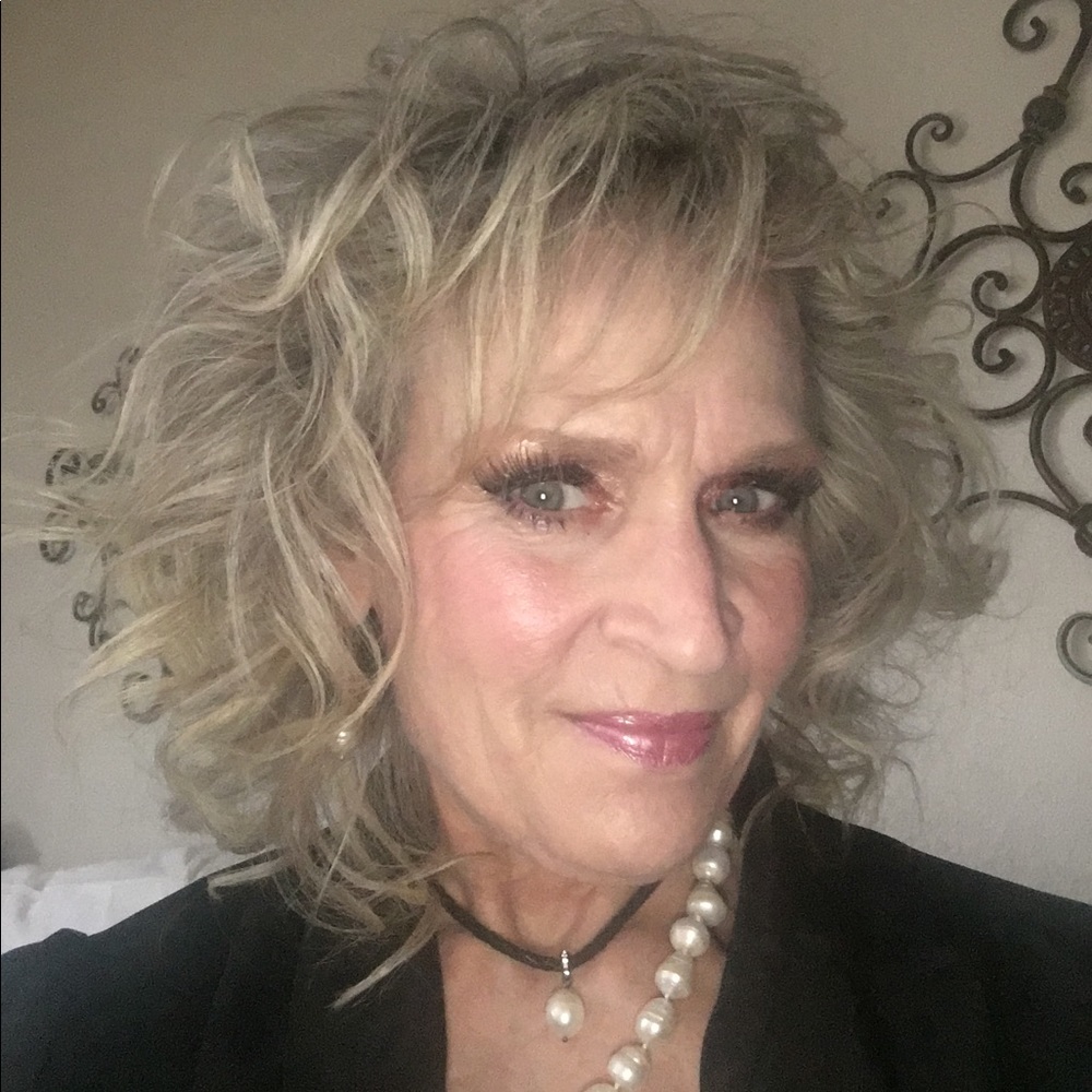 Meet your Posher, Beckie